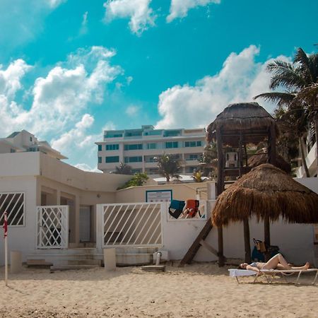Beachfront Apartments Cancún Eksteriør bilde