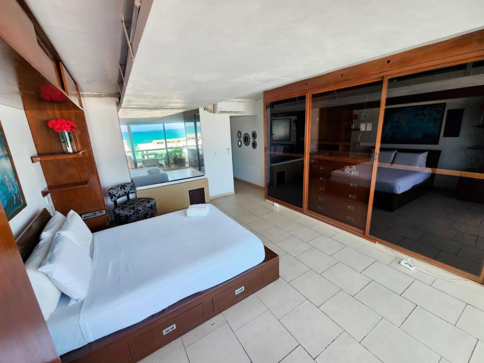 Beachfront Apartments Cancún Eksteriør bilde