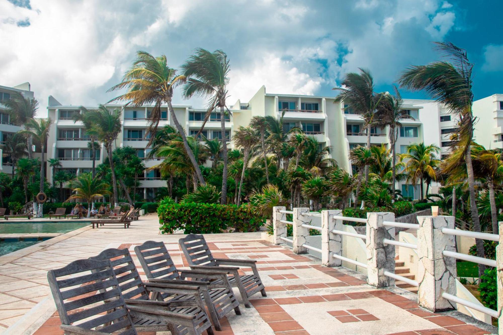 Beachfront Apartments Cancún Eksteriør bilde