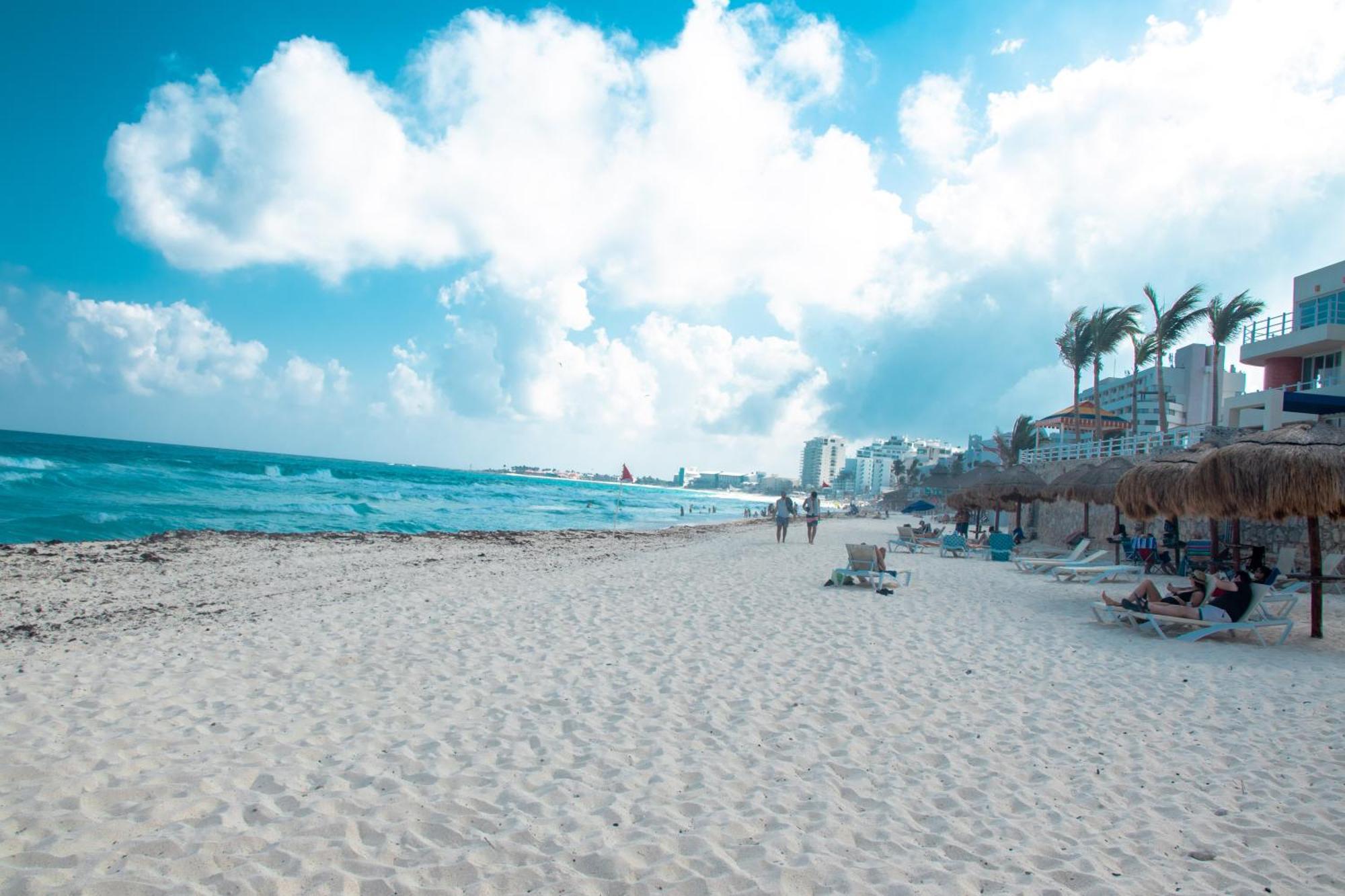 Beachfront Apartments Cancún Eksteriør bilde