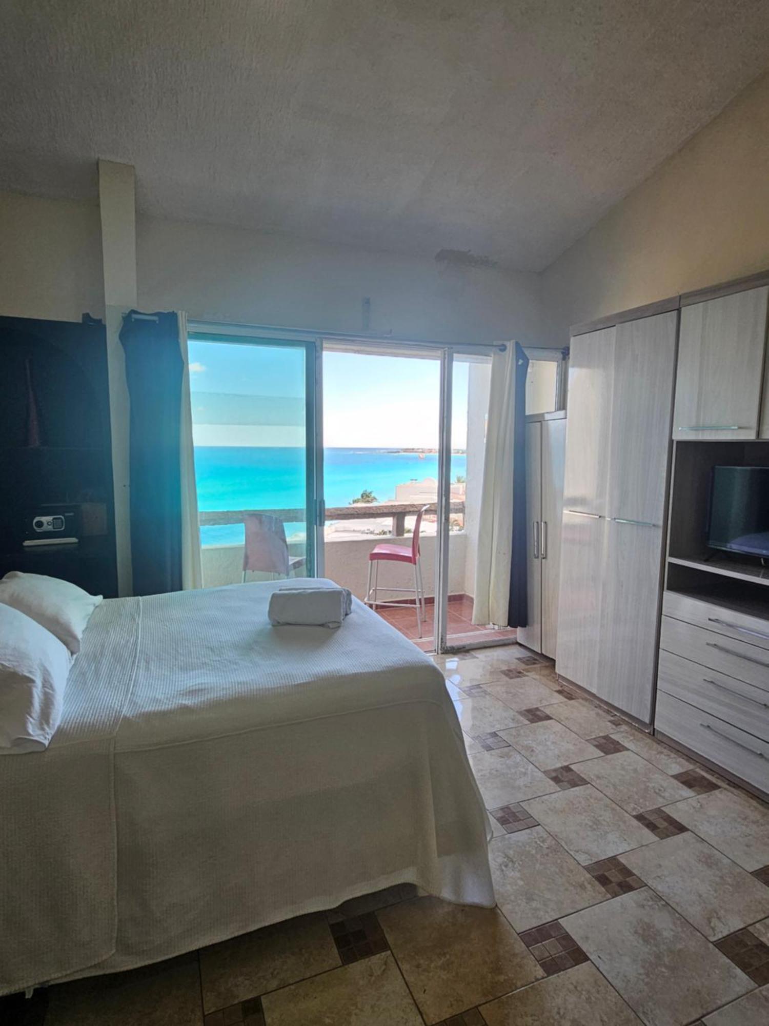 Beachfront Apartments Cancún Rom bilde